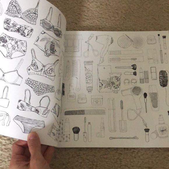 Secret Paris Color your way to calm - Picture 3 of 9